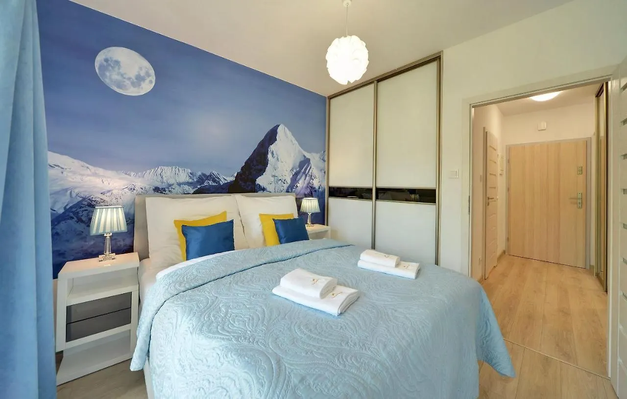 Subtelne I Stylowe Apartamenty Sun Seasons 24 W Karpaczu Z Umeblowanym Balkonem By Noclegi Renters Polonia