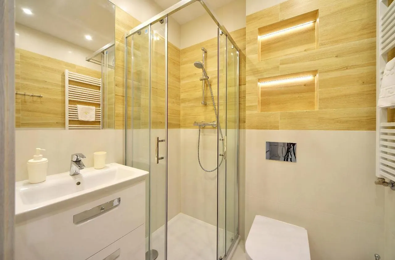 Apartamento Subtelne I Stylowe Apartamenty Sun Seasons 24 W Karpaczu Z Umeblowanym Balkonem By Noclegi Renters